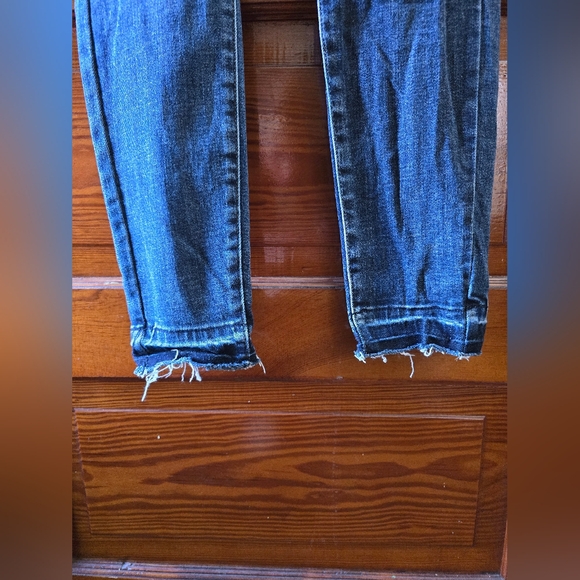 Judy Blue sz 5/27 - Picture 2 of 8